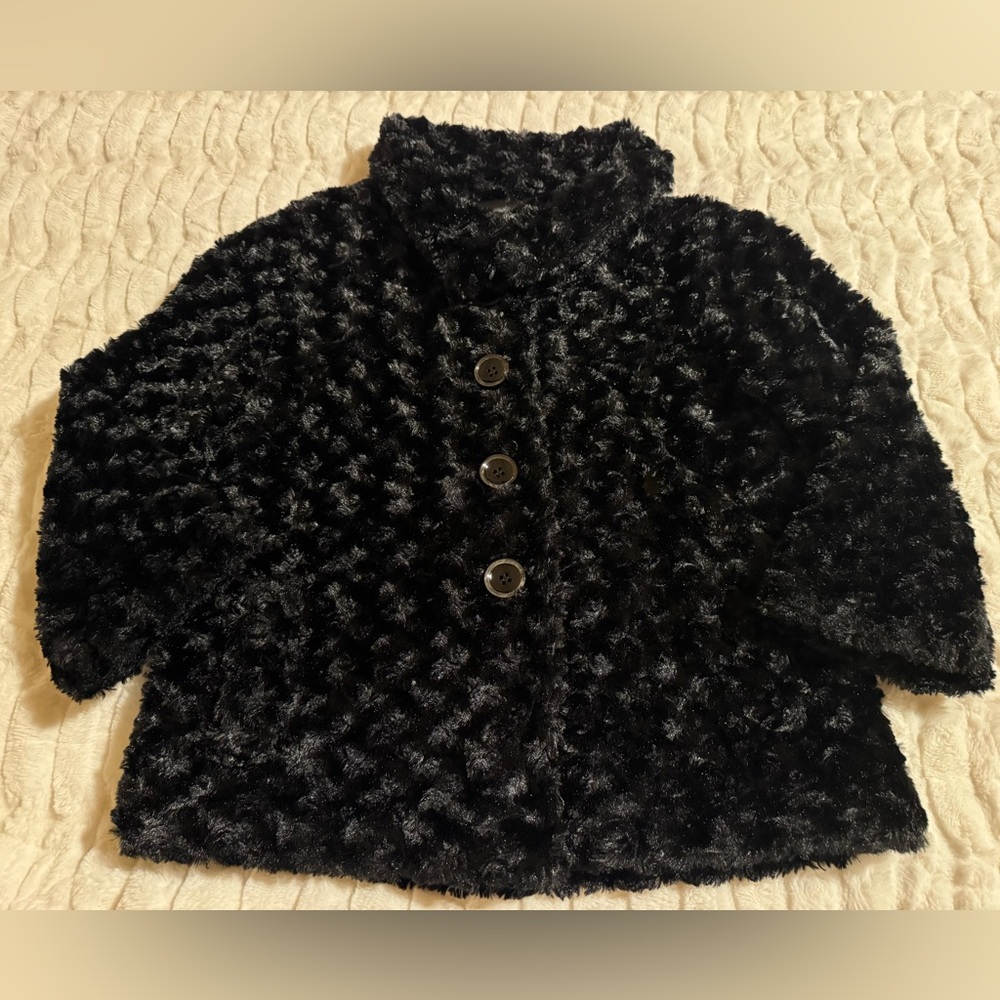 NWOT Faux Fur Coat Black Size Small